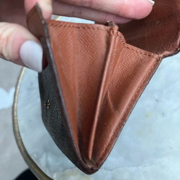 Louis Vuitton Monogram Brown Signature Compact Wallet CA1907 - Picture 13 of 16